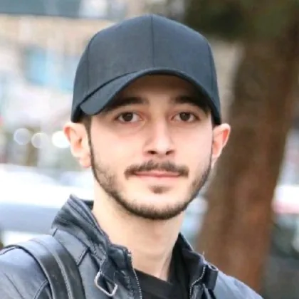 Portrait of Arian Hakimzadeh